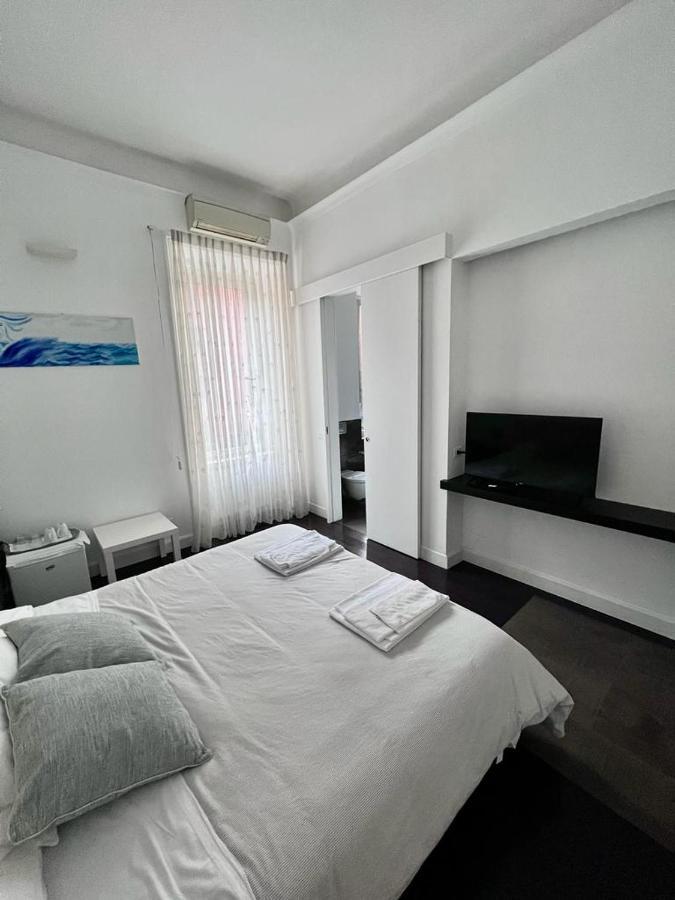 רומא B&B Azuni Home מראה חיצוני תמונה