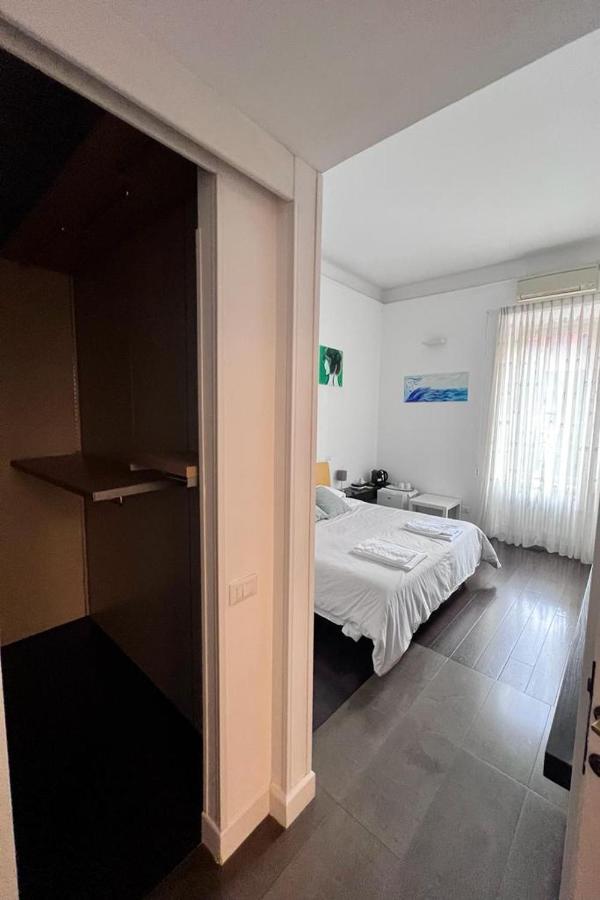 רומא B&B Azuni Home מראה חיצוני תמונה